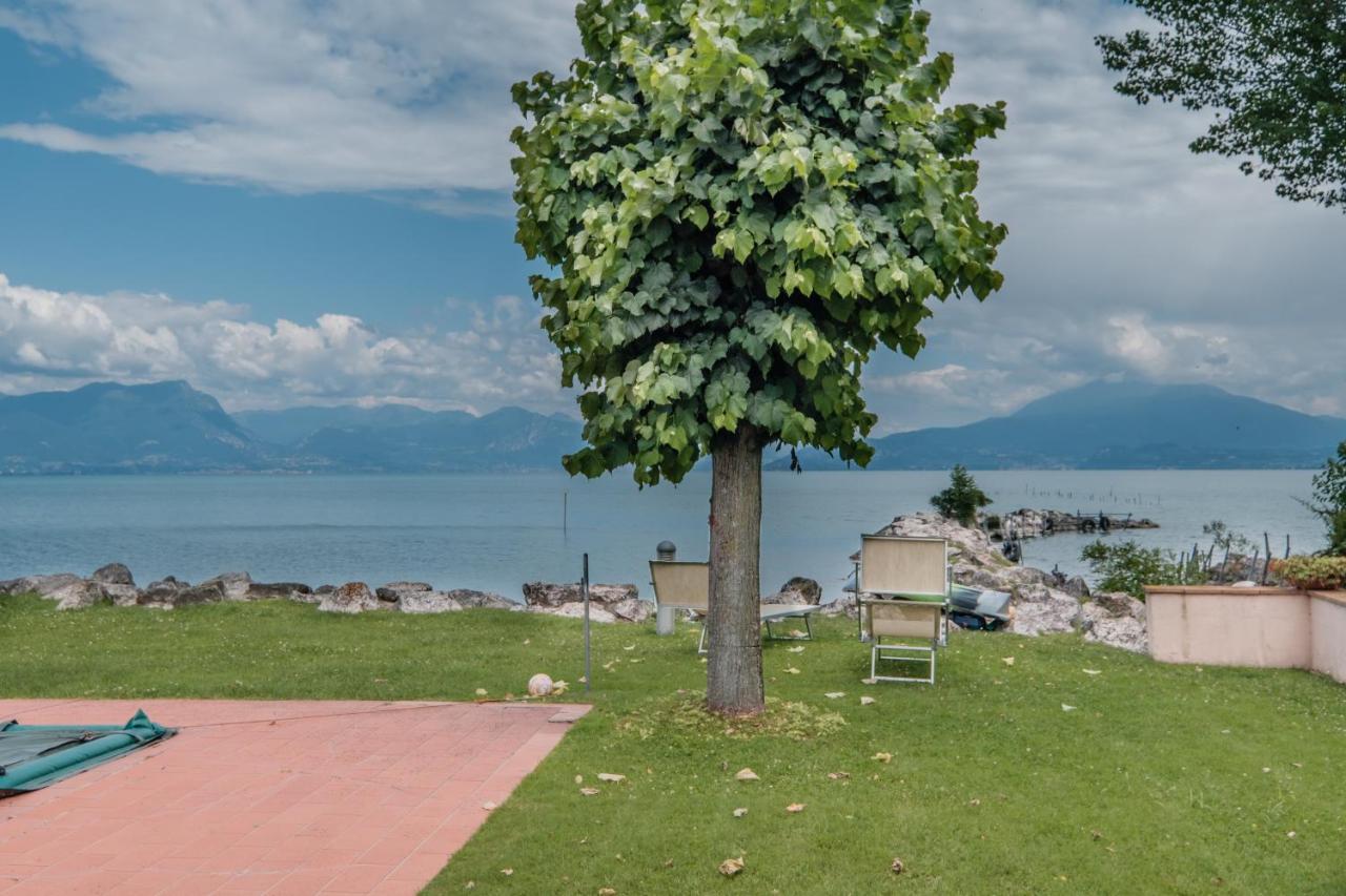 Casa Lugana 15 - Monolocale Con Piscina Fronte Lago シルミオーネ エクステリア 写真