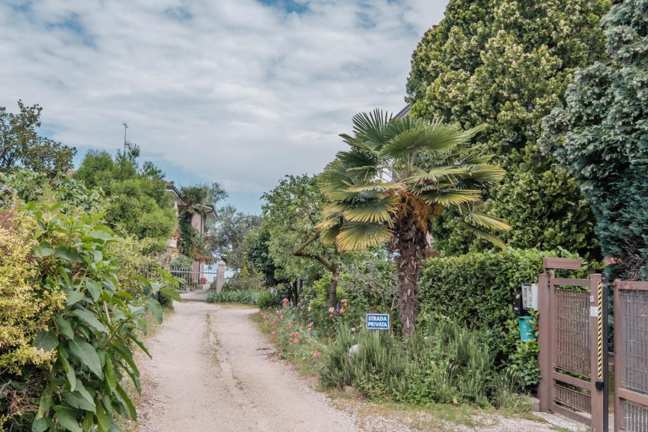 Casa Lugana 15 - Monolocale Con Piscina Fronte Lago シルミオーネ エクステリア 写真