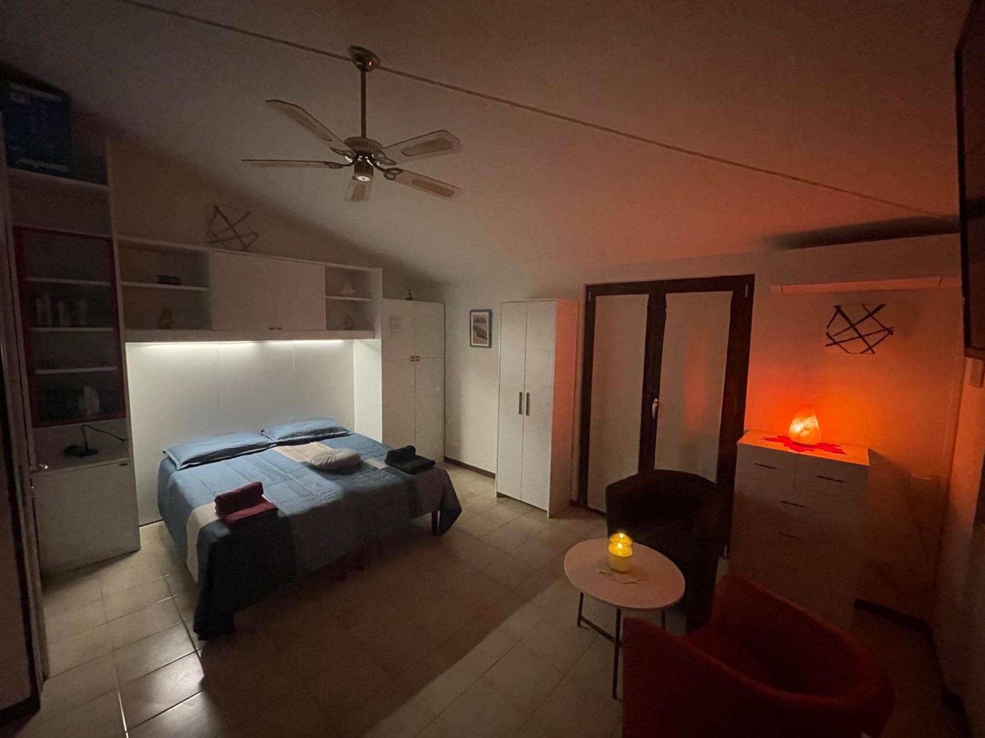Casa Lugana 15 - Monolocale Con Piscina Fronte Lago シルミオーネ エクステリア 写真
